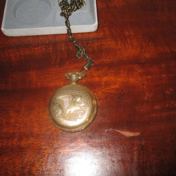 Sutton Time Statue of Liberty Commemorative Pocket Watch - Picture 3 of 4